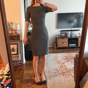 Grey H&M dress with hot pink zipper size S